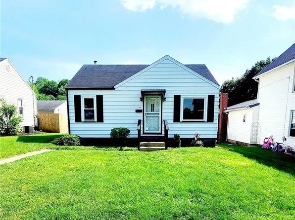 1547 Hay Ave, Coshocton, OH 43812