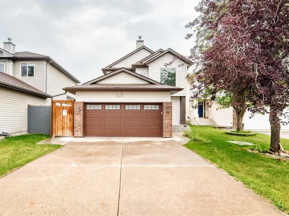 262 S Coventry Ct NE, Calgary, AB T3K 5E8