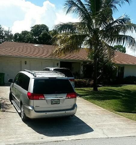 1st image of 1704 SE Haverford Street