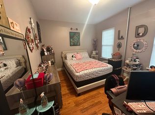 1522 61st St APT 1R, Brooklyn, NY 11219