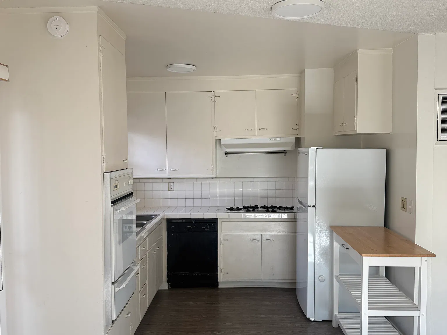 2 bed, 820 sqft, $2,550 — Photo 4