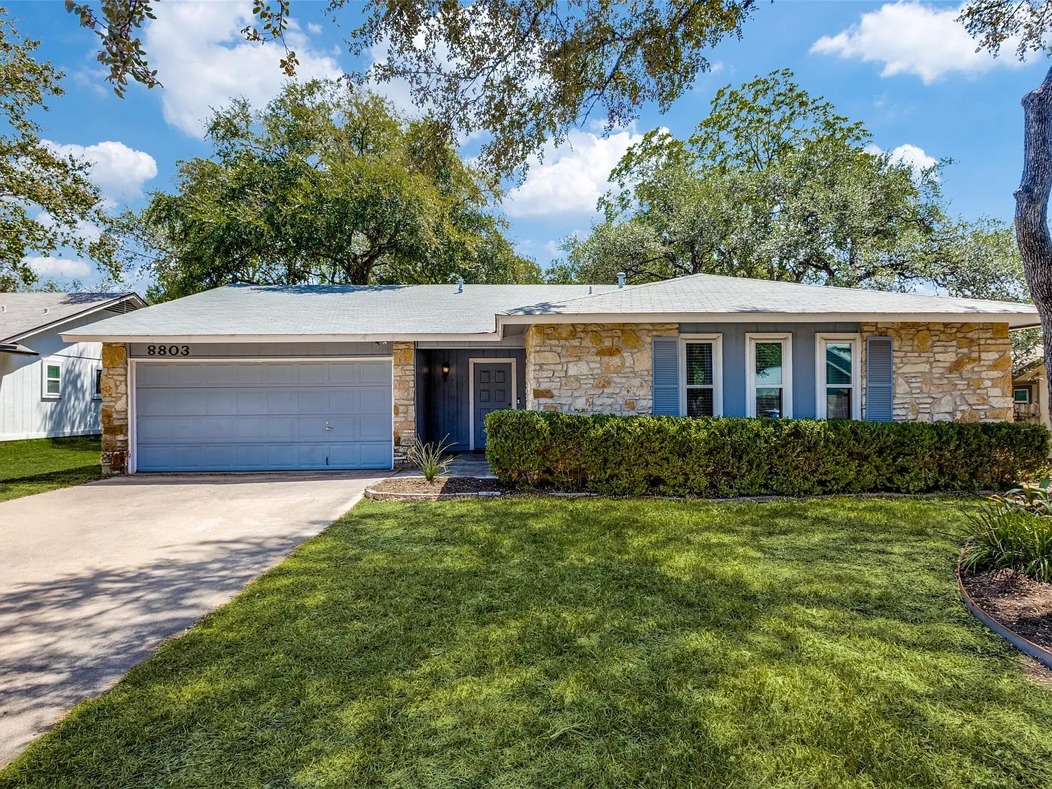 3 bed, 2.0 bath, 1643 sqft, $2,500 — Photo 1