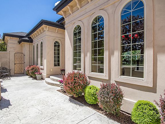 Front Patio 2