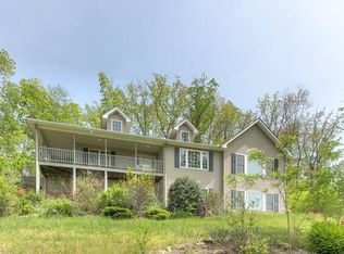 260 Appleola Rd, Hendersonville, NC 28792