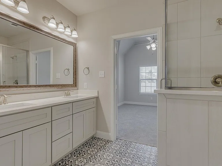 2225 Apex Dr — Photo 14