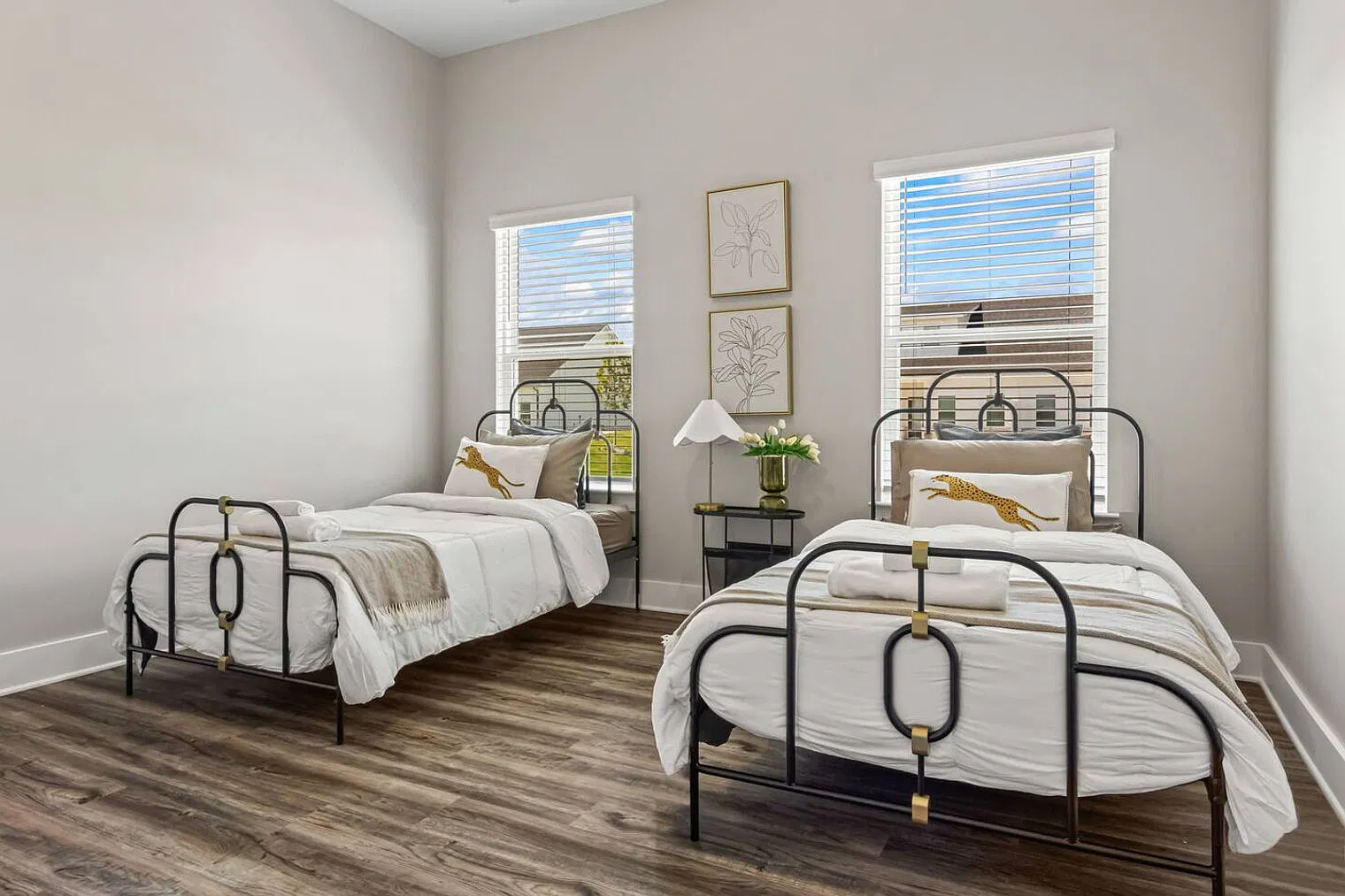 2 bed, 2.0 bath, $4,375 — Photo 3