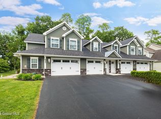 2542 Edgewood Ave, Rotterdam, NY 12306