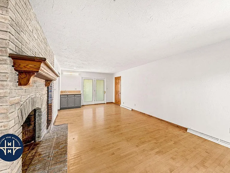 15685 Brojan Dr — Photo 16