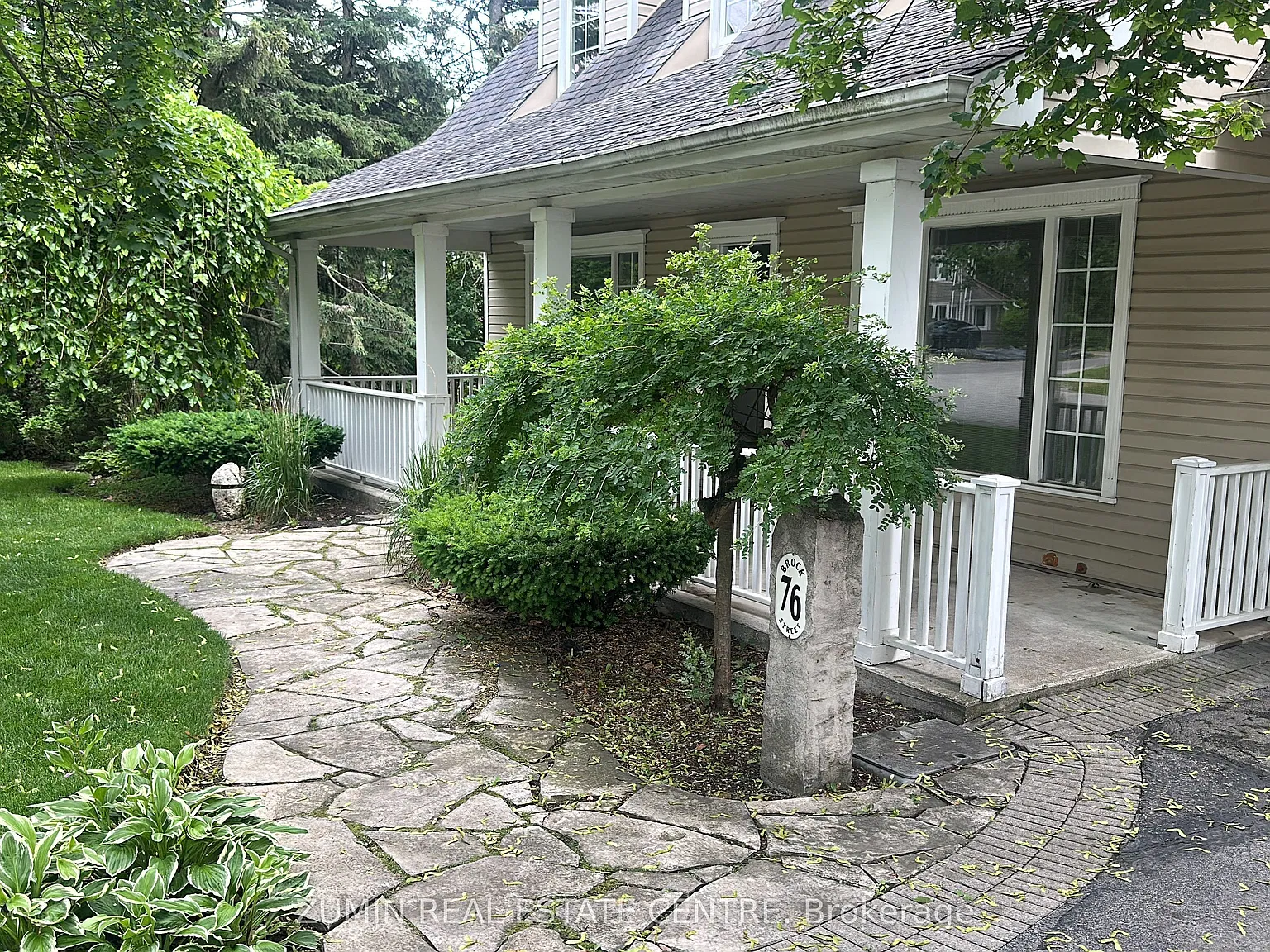 4 bed, $5,200 — Photo 2