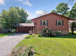 9816 Brookside Ave, Minneapolis, MN 55431