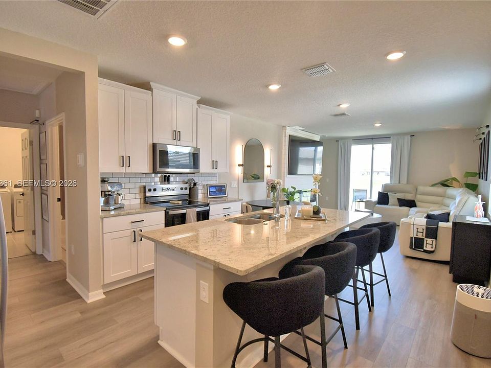 1st image of 3563 Broadwing Blvd