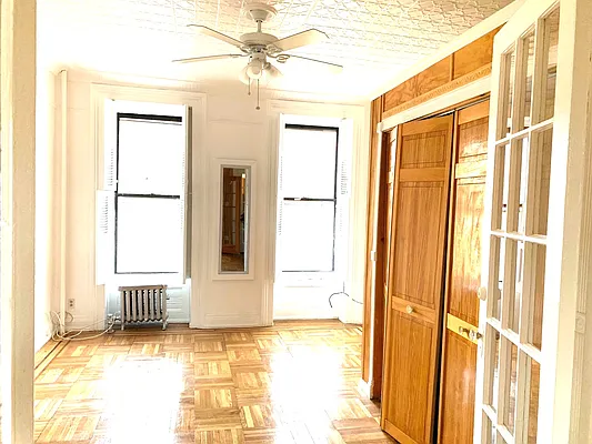 Rented by Daniel Gale Sotheby's International Realty | media 17