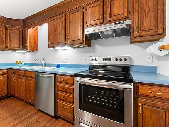 4th image of 283 Morgan Ln