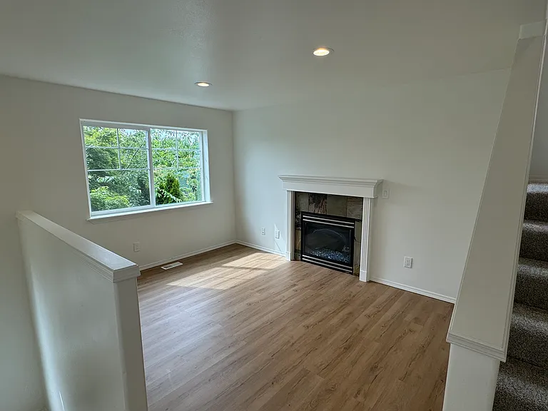 7117 Rainier Dr #H — Photo 6