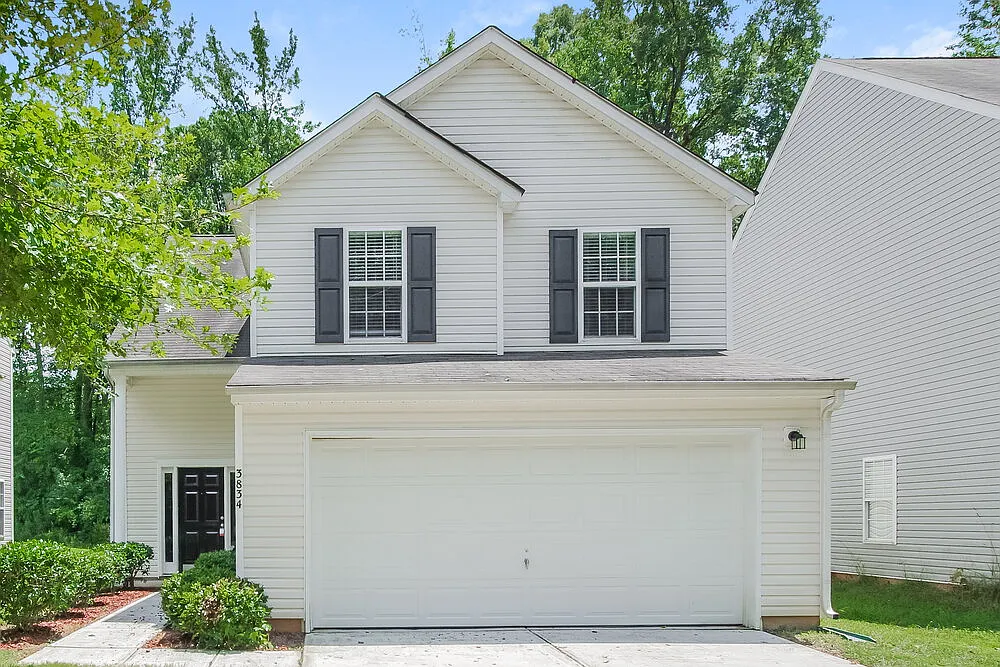 3 bed, 2.5 bath, 2163 sqft, $1,995 — Photo 1