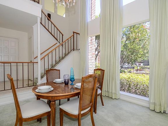 5th image of 5847 Lynbrook Dr