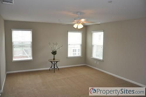3rd image of 2791 Nicolson Cir