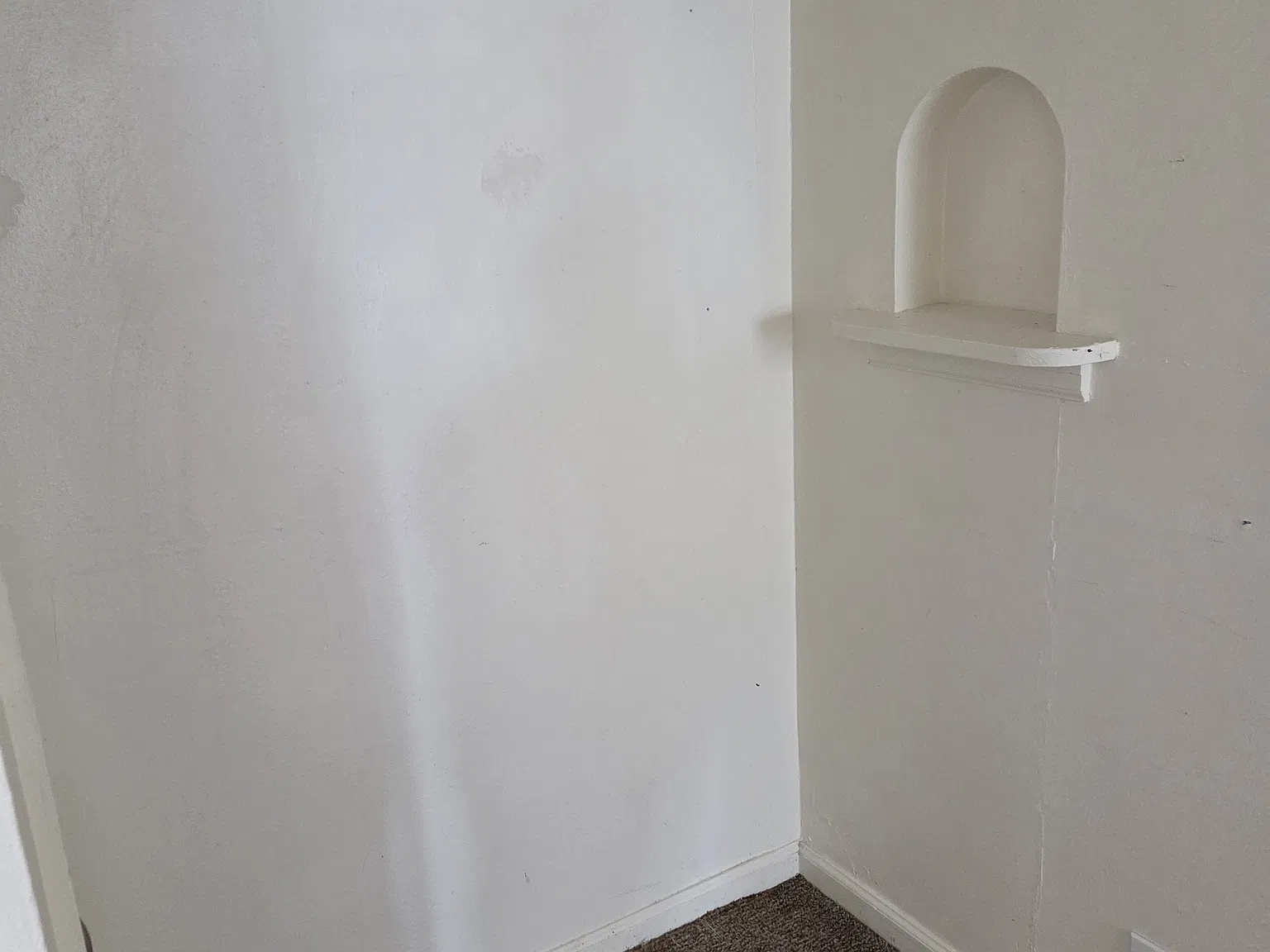 2 bed, $1,000 — Photo 3