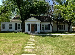 904 3rd St, Graham, TX 76450