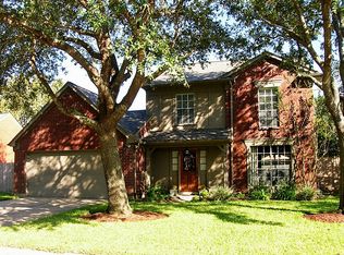 5203 Spring Branch Dr, Pearland, TX 77584