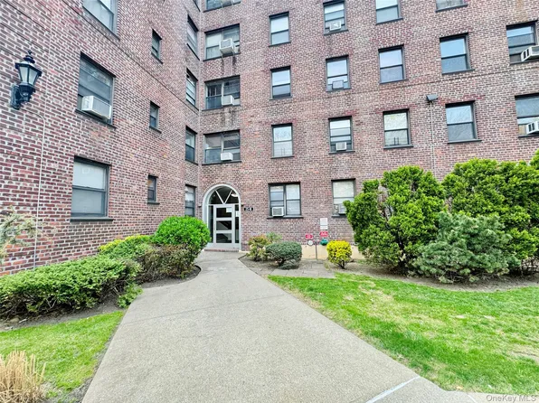 2518 Union Street #2E, Flushing, NY 11354