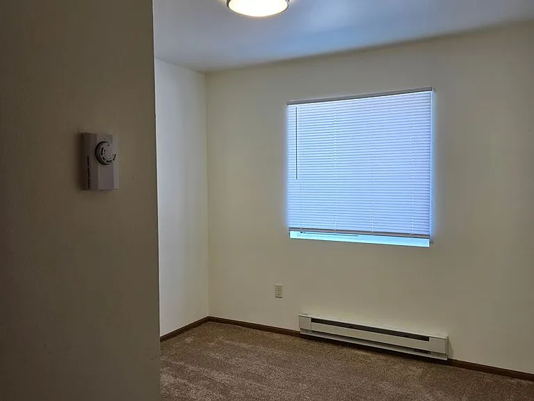 215 Weed St — Photo 7