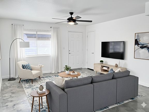 3rd image of 3105 E Fairmount Ave APT 20
