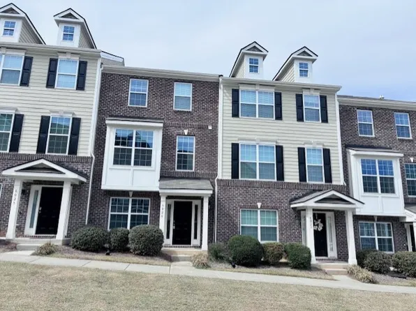 6025 Kentworth Dr, Holly Springs, NC 27540