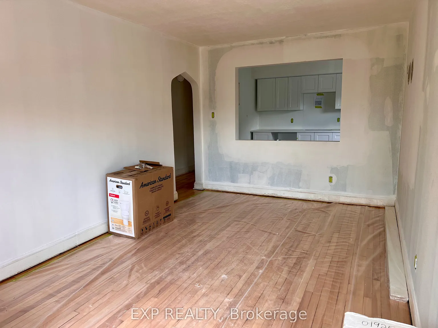 2 bed, $1,900 — Photo 4