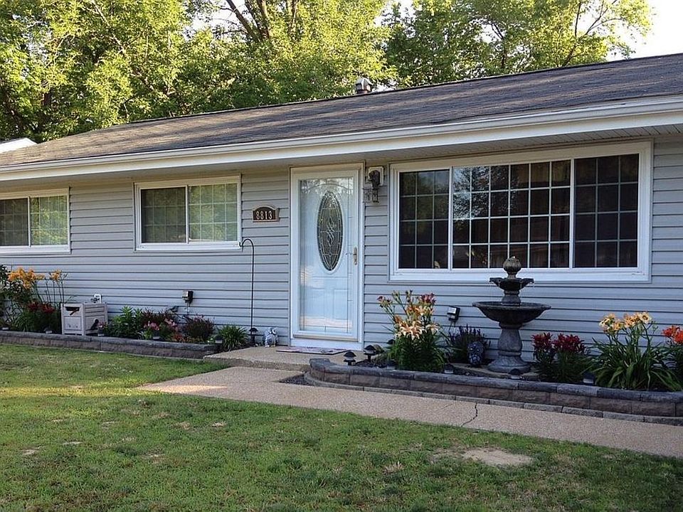 1st image of 8813 Parkdale Dr