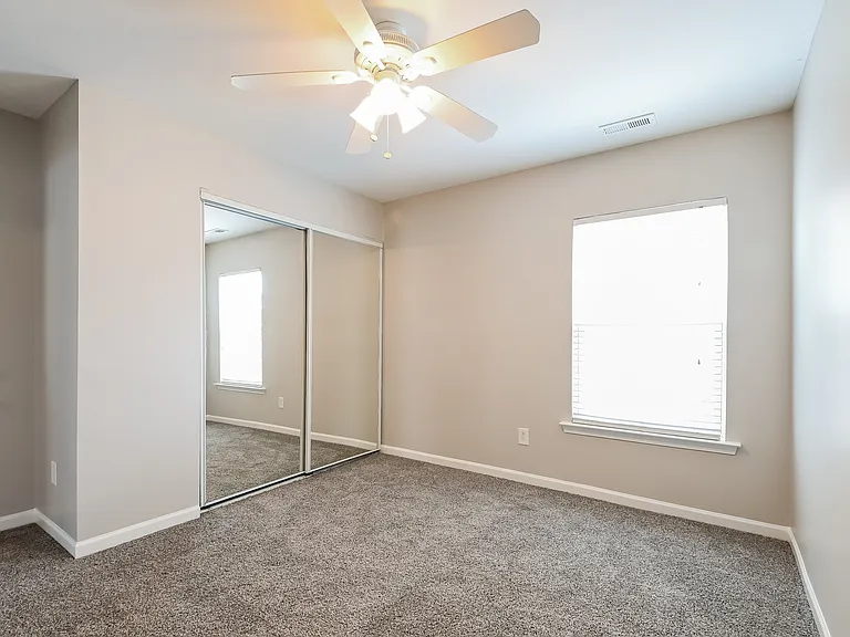 304 Edgecroft Way — Photo 13