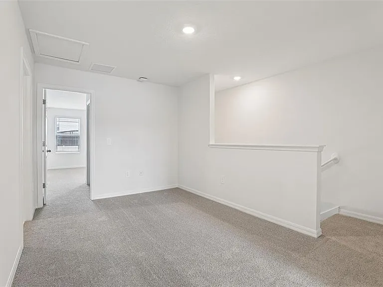 16354 Bird Of Paradise Ave — Photo 23