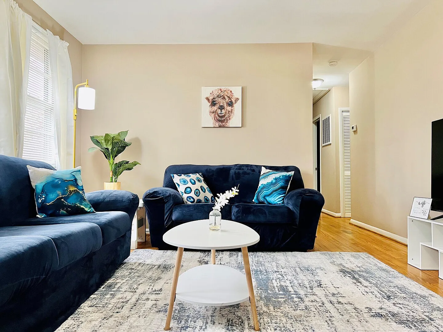 3BD/2BR Home by Duke-Raleigh Hospital — Photo 3