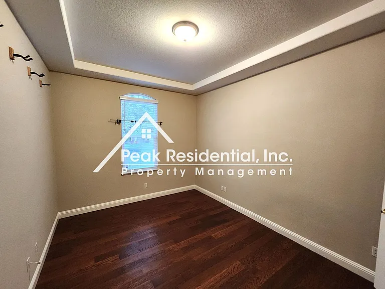 1044 Sandwick Way — Photo 15