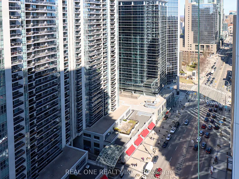 4955 Yonge St #2316 — Photo 23
