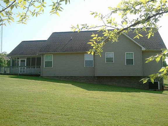3rd image of 106 Windsong Dr