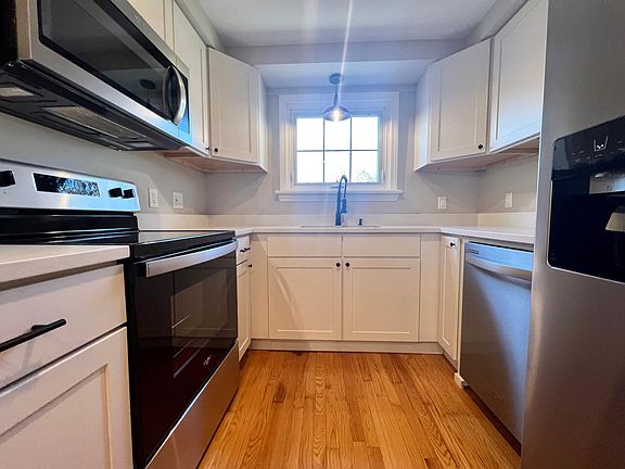 New appliances w/dishwasher
