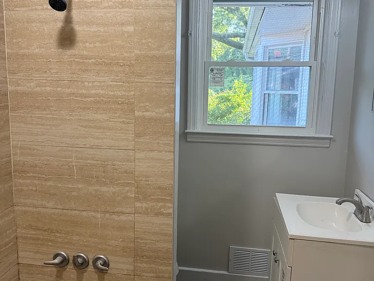 110 Allston Rd — Photo 10