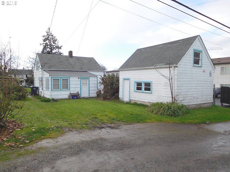 2nd image of 1567 Orchard St