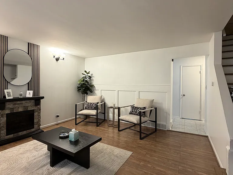 10043 Frontage Rd #D — Photo 10