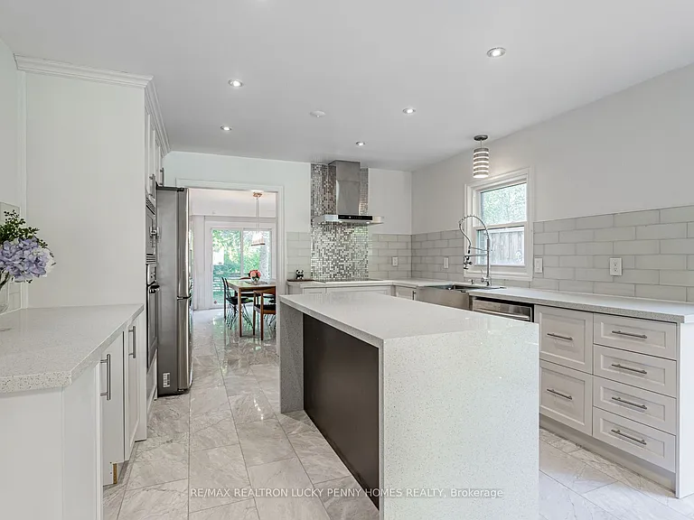 6 Village Squire Ln — Photo 13