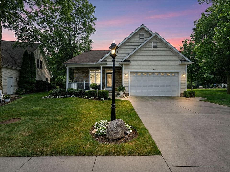1st image of 133 Cottage Cove Dr