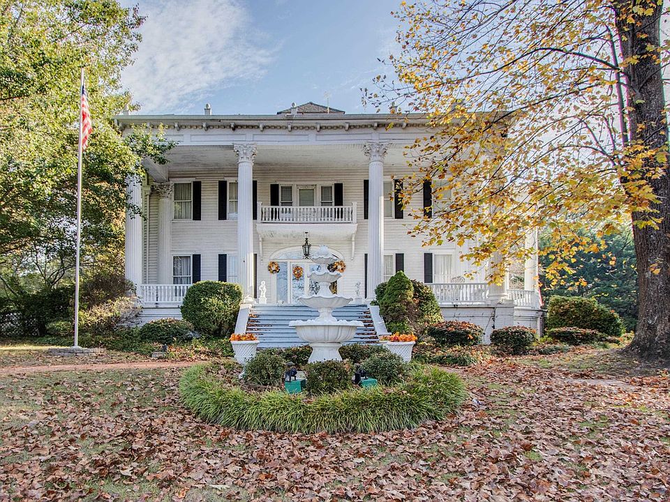 1050 Washington St, Clarkesville, GA 30523 MLS 20080649 Zillow