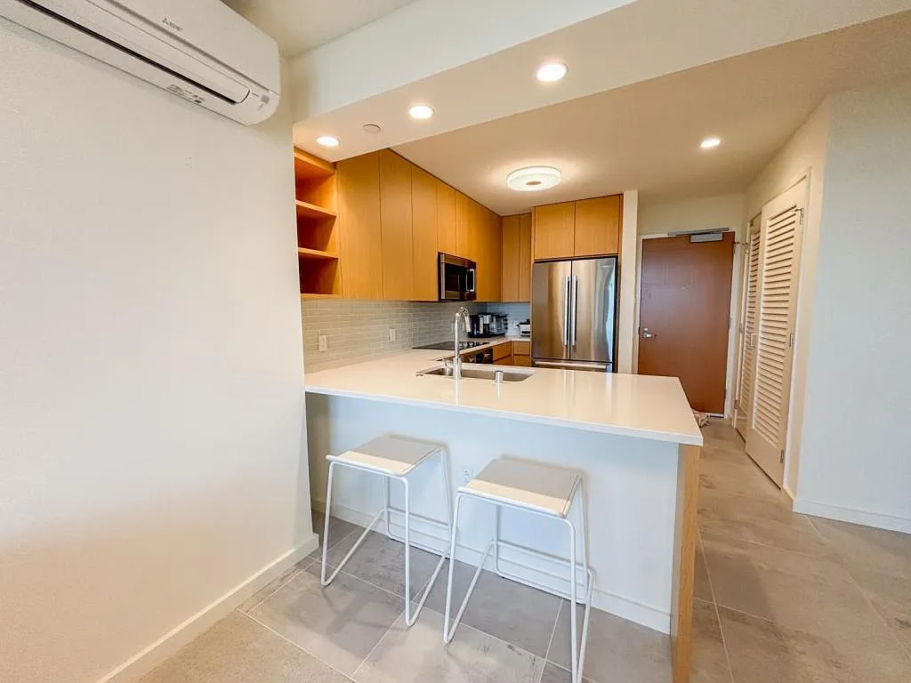 1388 Kapiolani Boulevard #3910 — Photo 4