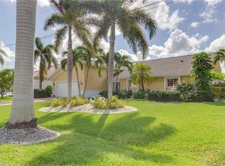 1836 SE 40th St, Cape Coral, FL 33904