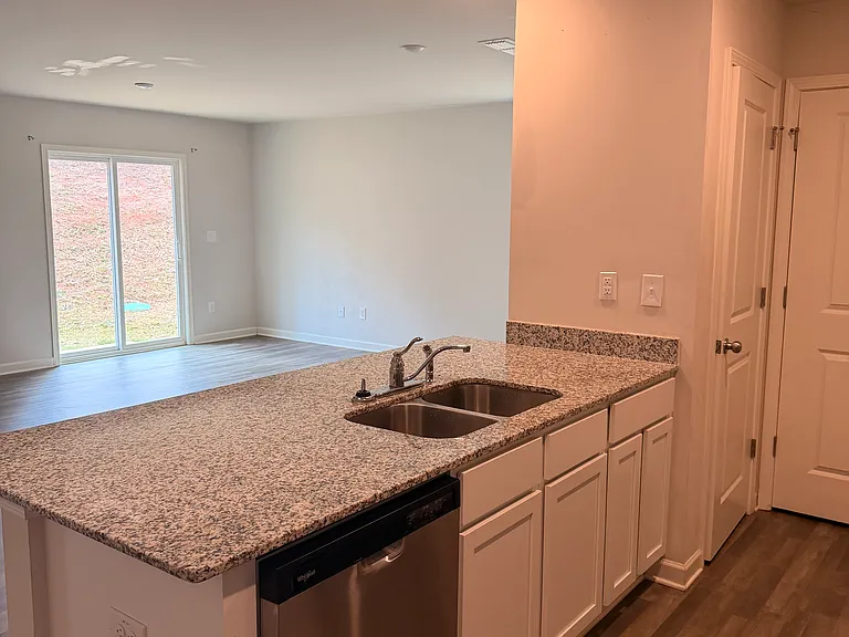 241 Hallie Ln — Photo 12