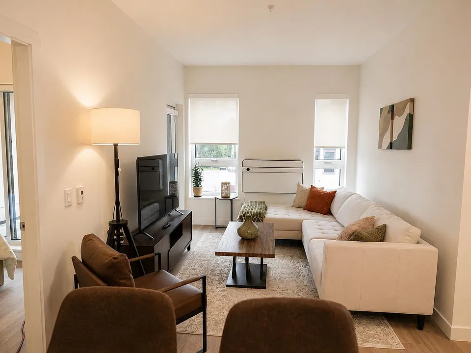 245 Bewicke Ave #411