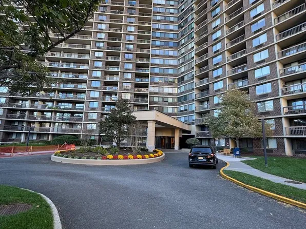 2 Bay Club Dr APT 9Z, Flushing, NY 11360