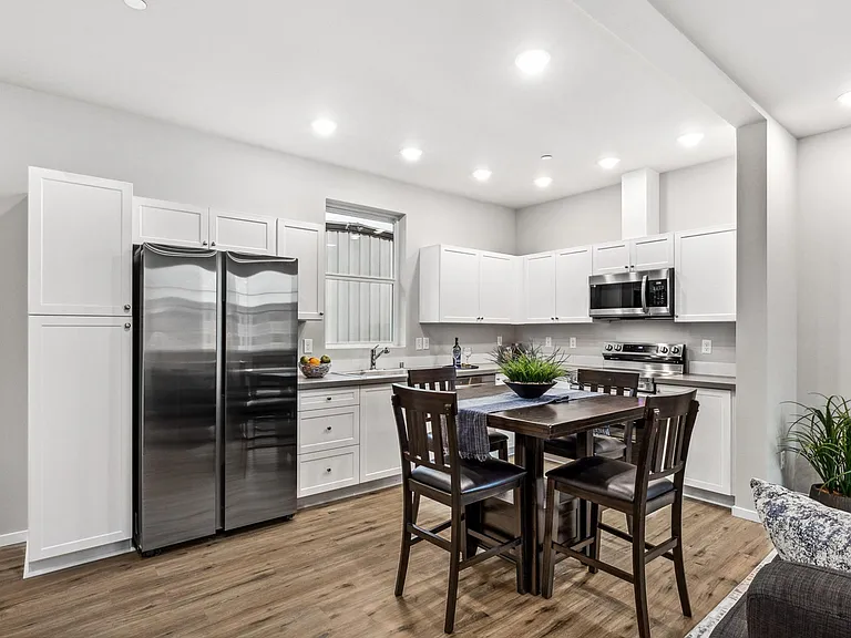 Broadmoor Commons Townhomes — Photo 32