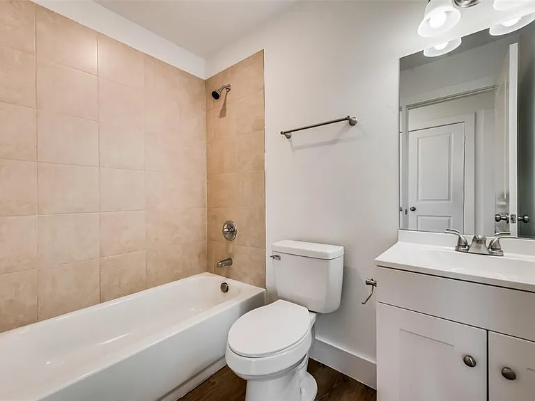 114 Lynn Ct #200 — Photo 15